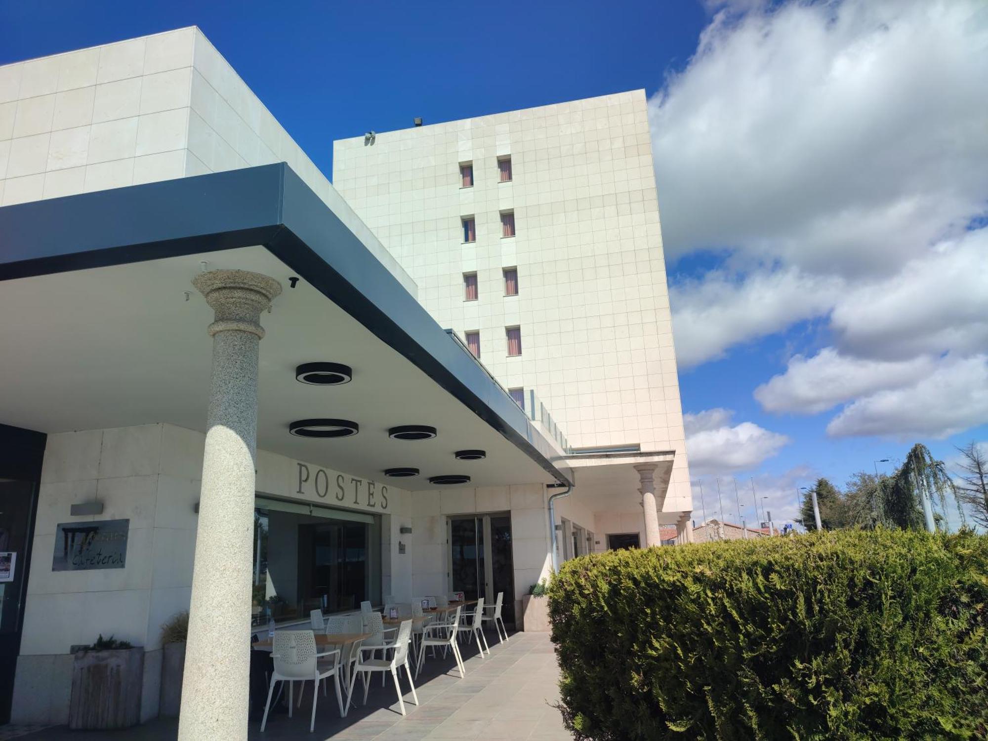 Hotel Sercotel Cuatro Postes Ávila Exteriér fotografie