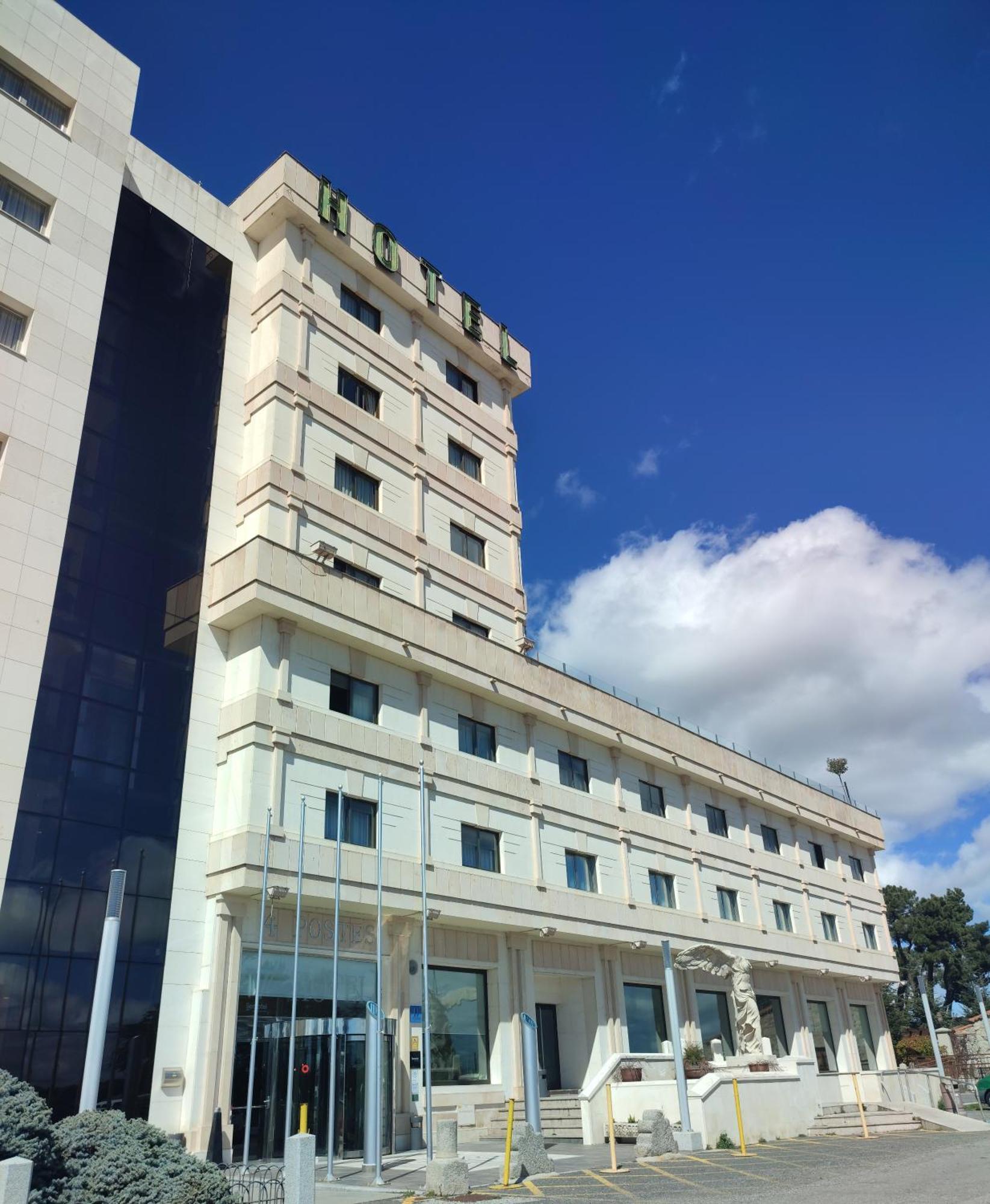 Hotel Sercotel Cuatro Postes Ávila Exteriér fotografie