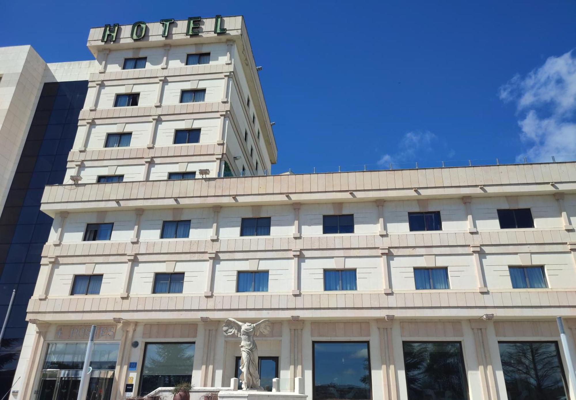 Hotel Sercotel Cuatro Postes Ávila Exteriér fotografie