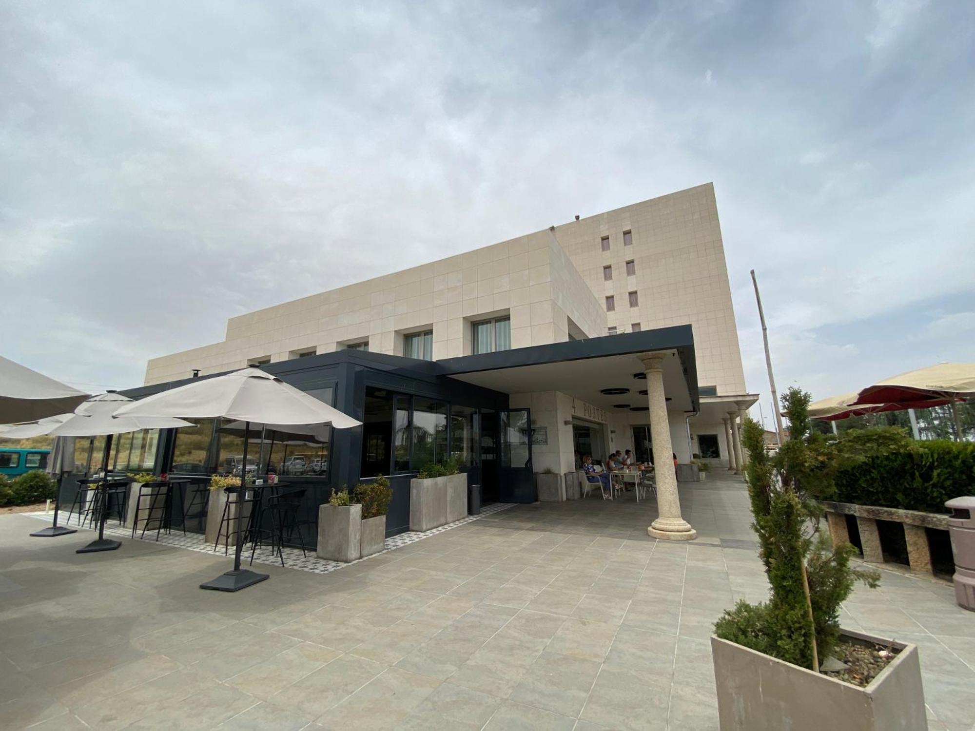 Hotel Sercotel Cuatro Postes Ávila Exteriér fotografie