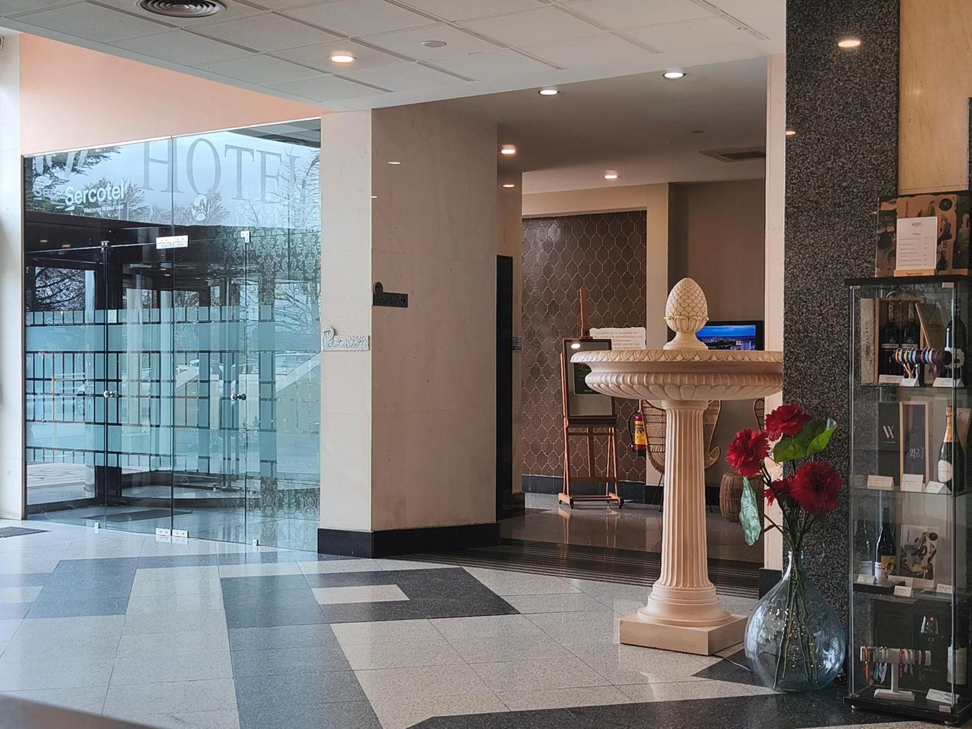 Hotel Sercotel Cuatro Postes Ávila Exteriér fotografie